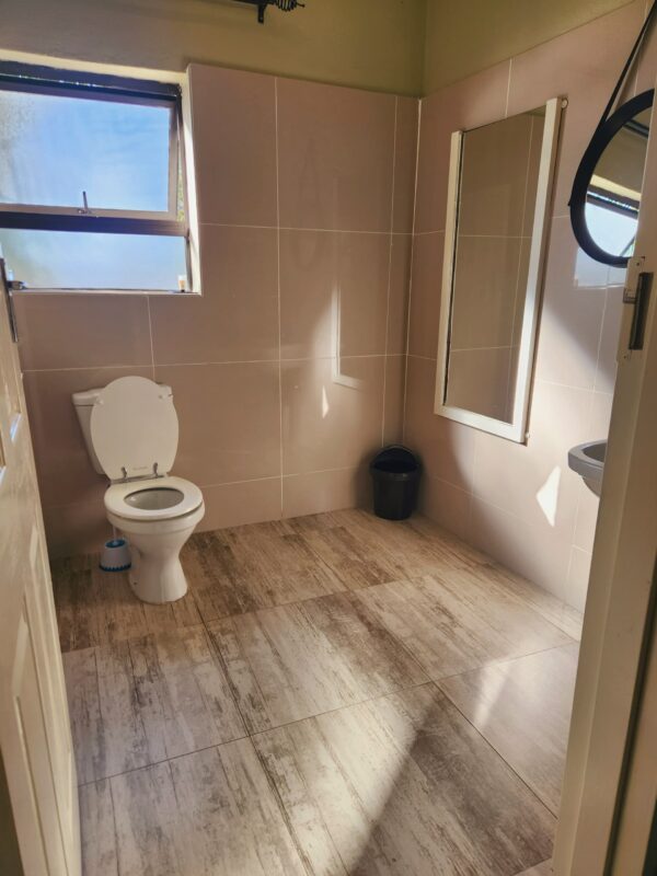 Standard Suites - Image 3