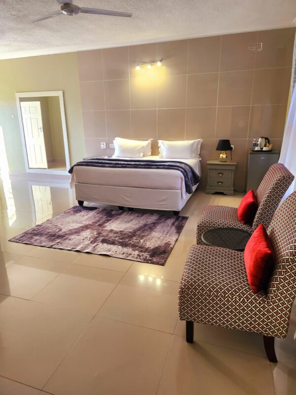 Deluxe Suites - Image 2